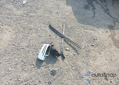 2014 Mercedes-Benz E 350 350 z USA, uszkodzony, nr VIN WDDKK5KF0EF236949